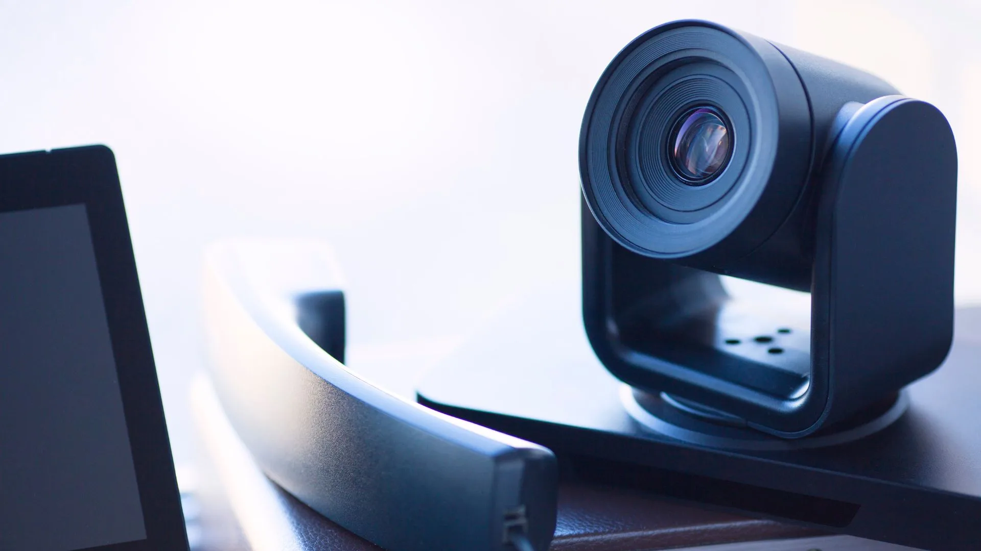 ציוד לחדרי ישיבות